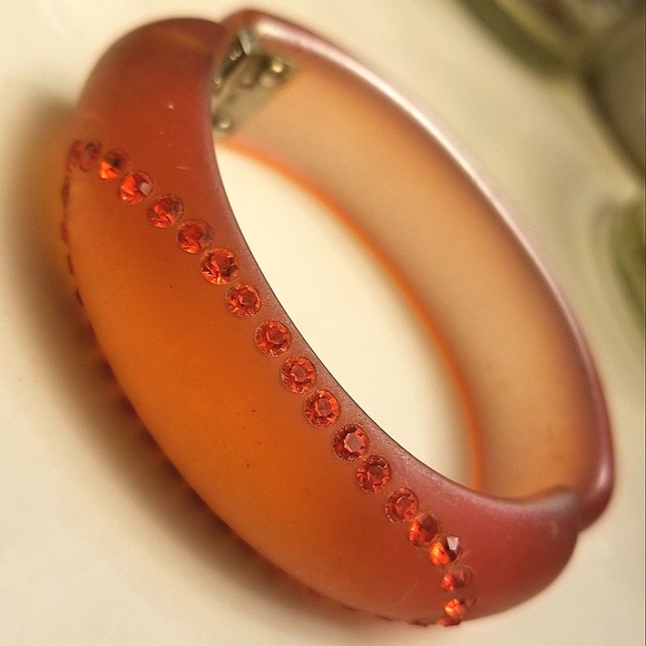 Thermoplastic, clamper bracelet with rhinestones. - Picture 3 of 4